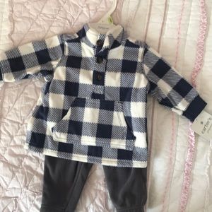 NWT boys adorable fleece set. 3m